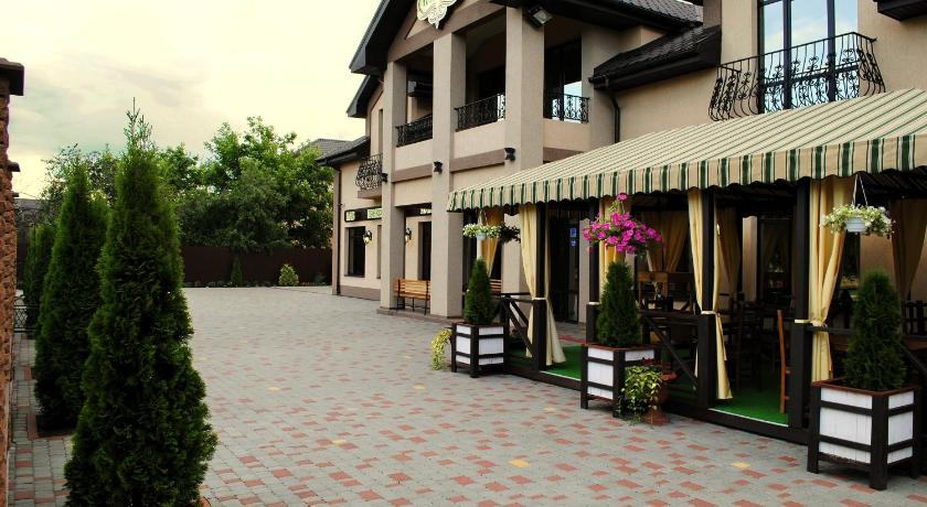 Hotel Restaurant Complex Roman'S — Hotel in Vyshgorod
