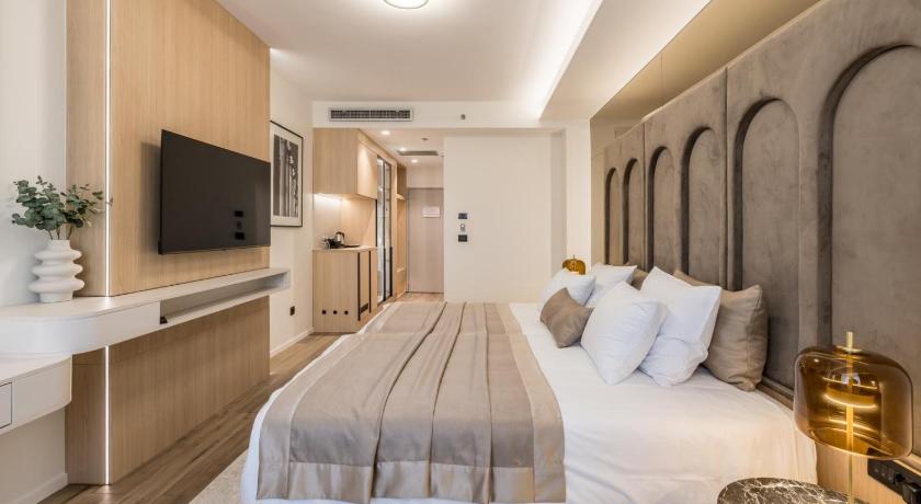 Image of Deluxe Double or Twin Room 4
