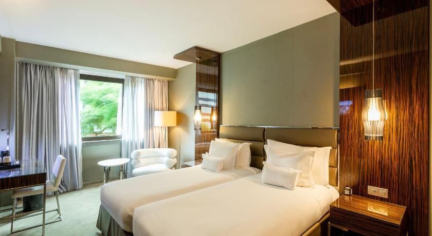 Фото: Deluxe Premier Twin Room 3