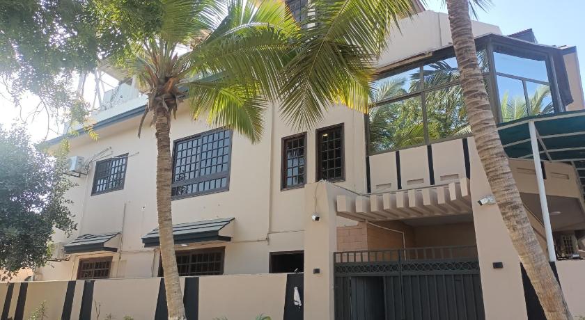 Sea View Inn Guest House - image 6