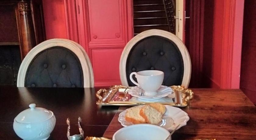 Chez Madame - image 7