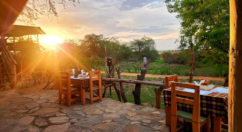 Hornbill Bush Lodge