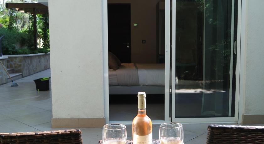 Image of Double Room with Patio 2