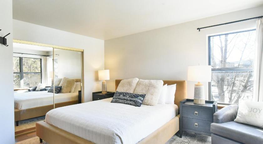 Image of Apartment 7