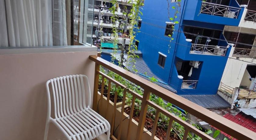 The Rock Patong Comfort Stay - image 9