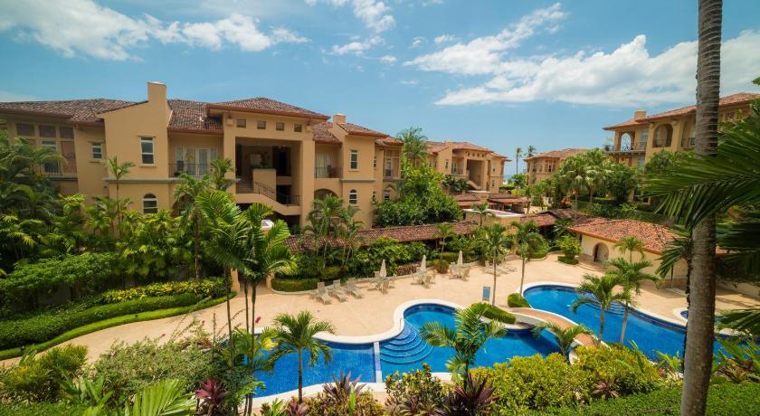 Bella Vista 2D 3 bdrs pool view in Los Suenos