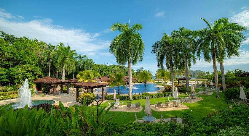 Bella Vista 3F 3 bdr beach club view in Los Suenos