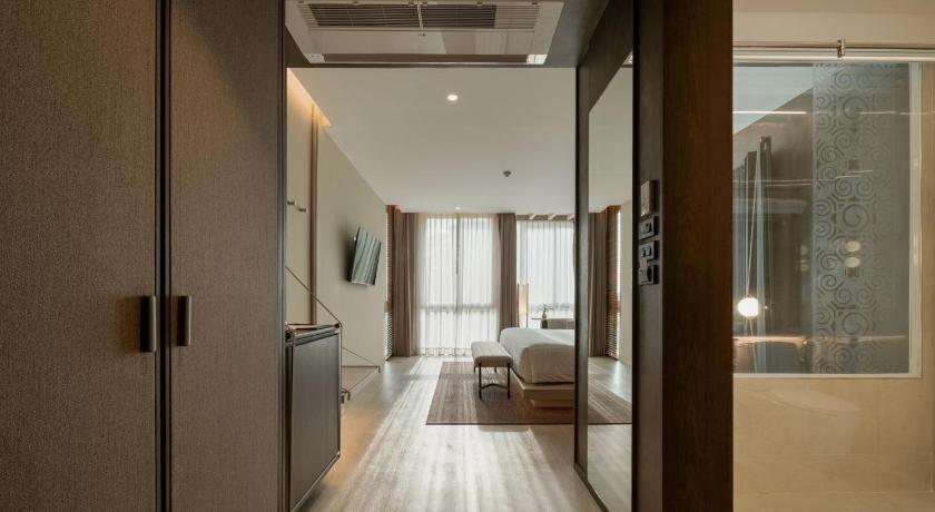 Image of Deluxe Double Bed 6