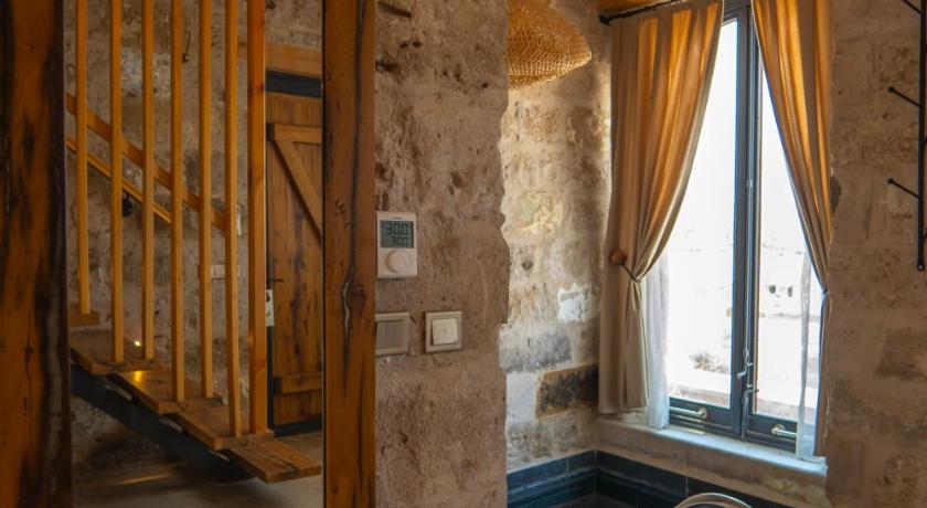 Immagine di Villa con Piscina Privata (Villa with Private Pool) 4