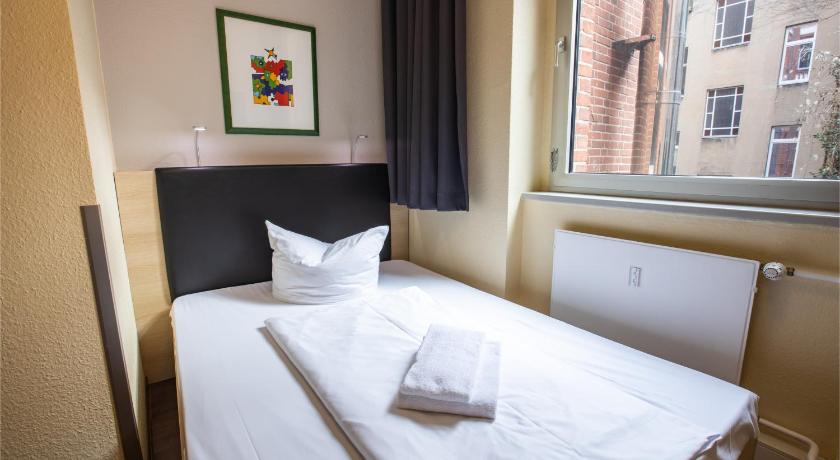 Image of Single Room Budget 5