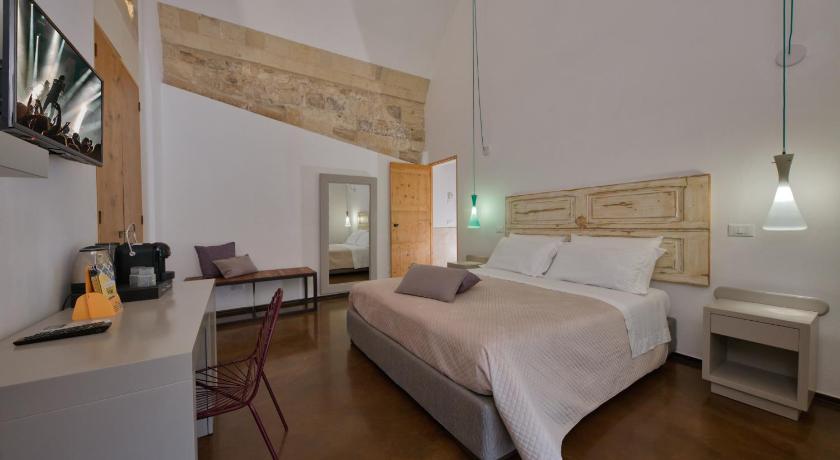 Image of Standard Double Room 1