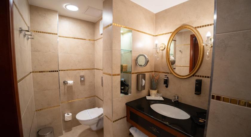 Image of Superior Room 2