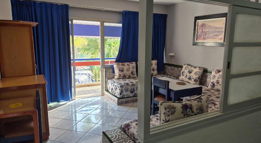 Image of Apartment With Garden View 0