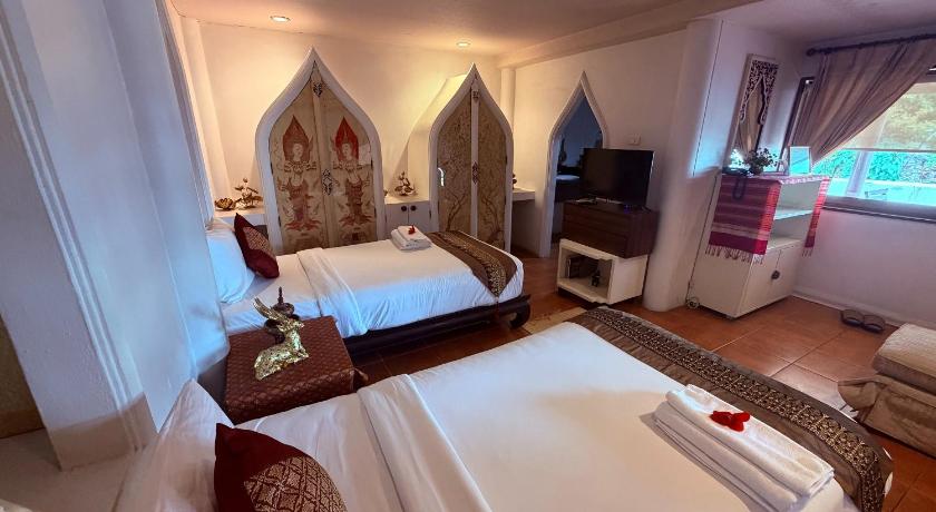 Image of Twin Room with Lake View 4