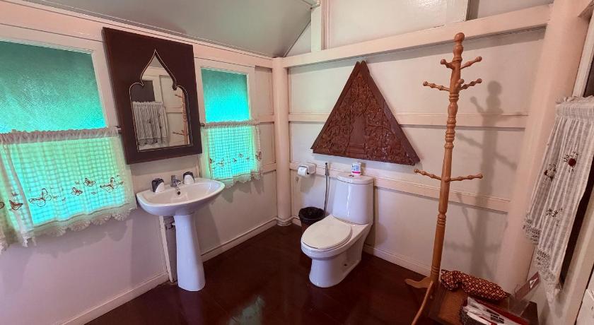 Image of Twin Room with Lake View 2
