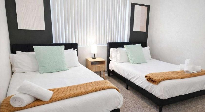 피닉스 (AZ) 2BR Retreat near Thompson Peak with Pool Grill & Parking 4성급 숙소 스위트룸