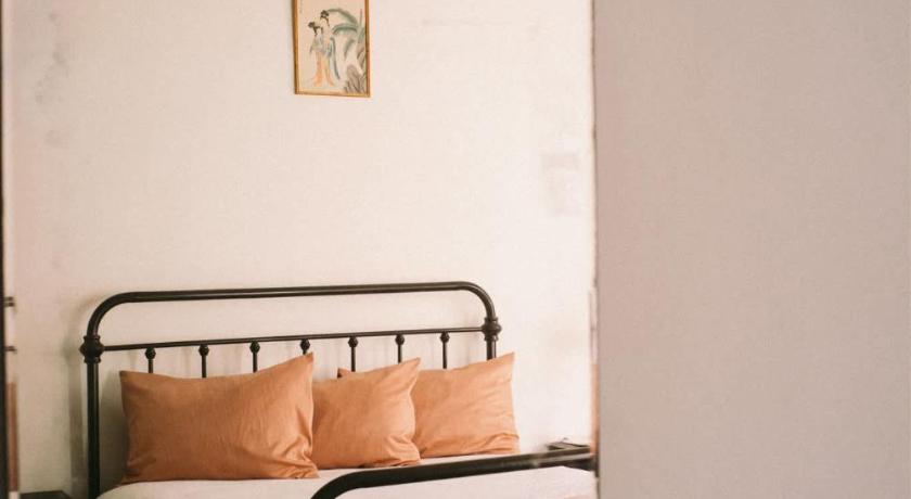Object Hotel 1BR Shared Bath Room 2D