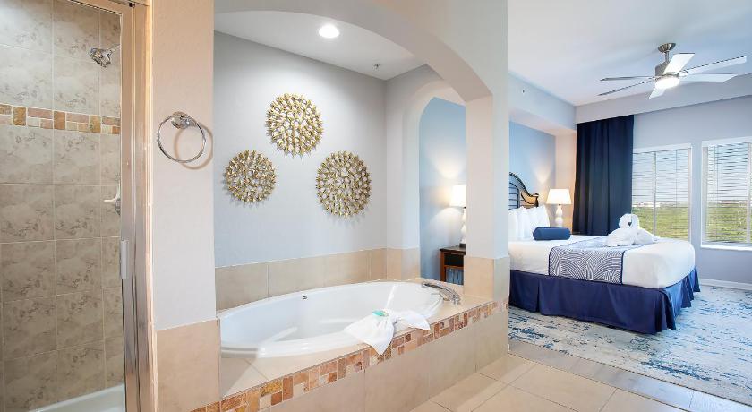 Image of 3-Bedroom Suite 6