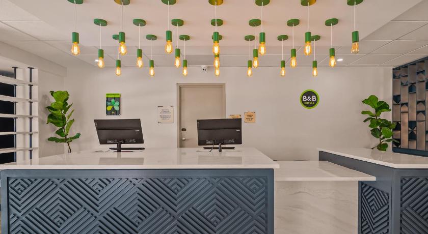 Orlando B&B HOTEL Orlando International Drive near Universal - Newly Renovated! 2-Star Accommodation exterior
