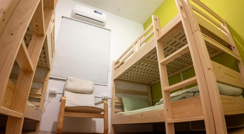 Image of Quadruple Room (Female Only) 6