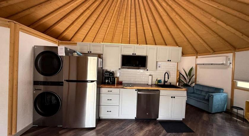 캐년 레이크 (TX) Peaceful Luxury Yurt-Cabin with Private Hot Tub Near Canyon Lake, Texas 3성급 숙소 수영장
