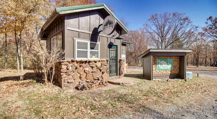 실로암 스프링 (AR) Cozy Studio Retreat with Scenic 5-Acre Views, Near City Lake & Cherokee Casino in Gentry, Arkansas 2성급 숙소 전망