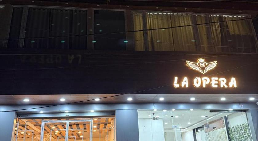 La opera hotel - image 13