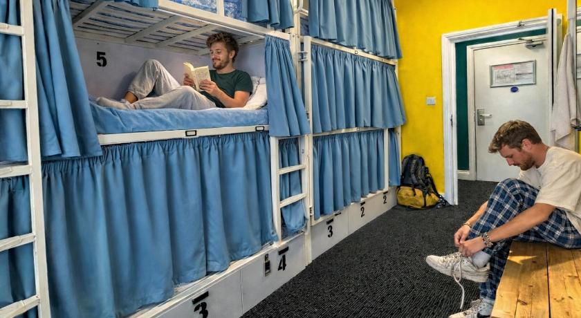 Image of 1 Person in 6-Bed Dormitory with En-Suite - Mixed 4