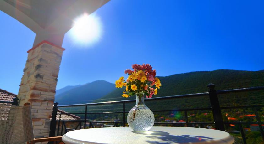 Artemis Traditional Guesthouse photo