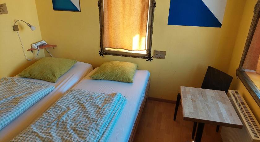 Image of Budget Double Room with Shared Bathroom 5