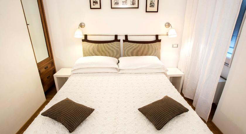 罗马 B&B Arco Del Lauro 4星级 酒店 大堂