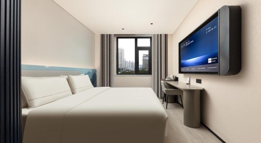 Atour Light Hotel Hangzhou Wulin Square Zhaohui Cultural Park - image 15