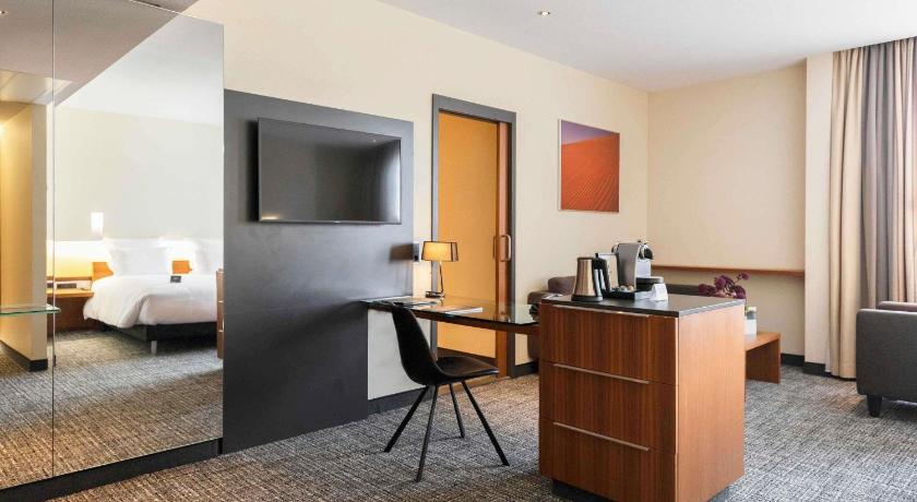 صورة غرفة سوبريور، بسريرن مفردين (SUPERIOR ROOM, 2 Single Size Beds) 1