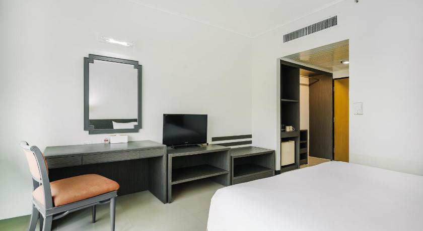 Image of Deluxe Room Twin 11