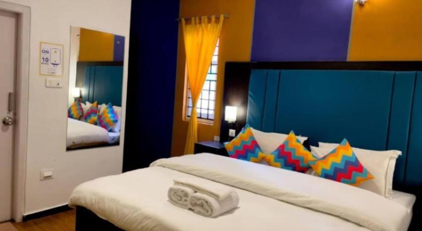 Deluxe Private Room With Ensuite Bathroom
