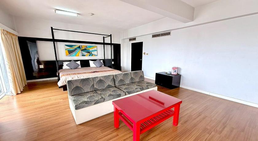 Image of Deluxe Suite Room 5
