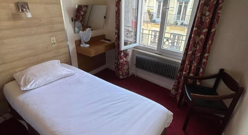 Image of Single Room 6