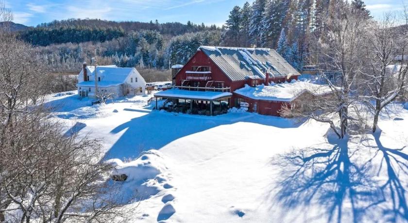 Mountain Meadows Lodge