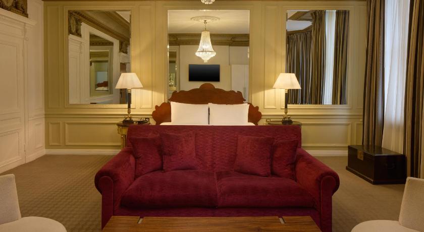 Image of Junior Suite 7