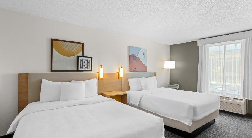 Image of 2 Queen Bed Studio 1