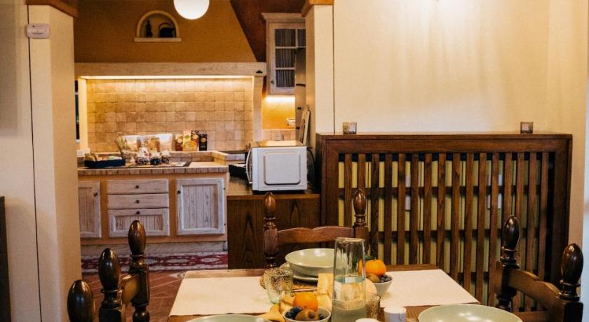 Il Villino di Pescia Tuscan Villa with Private Garden