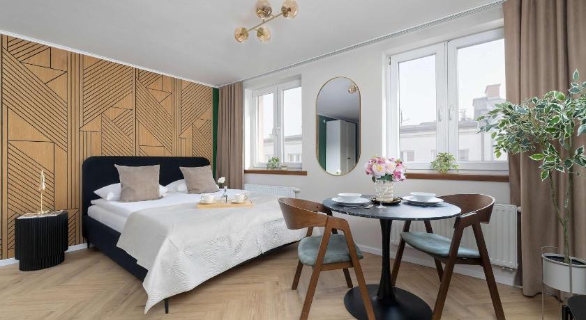 Elegant Studio for 2 Guests Near Spodek by Noclegi Renters