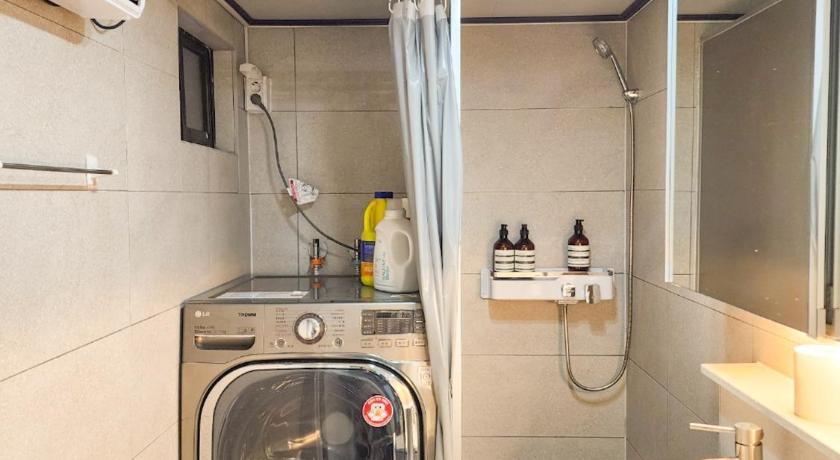 서울 Cozy Stay Sillim 숙소 로비