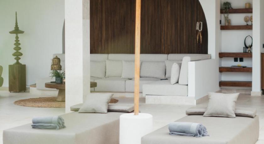 Image of Villa with Private Pool 8