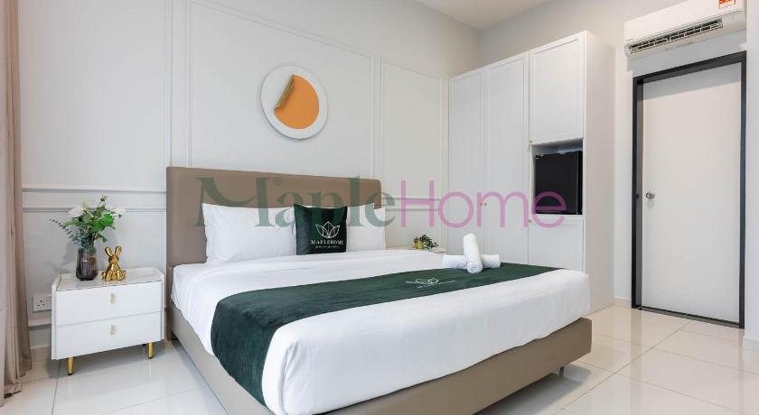 Image of Deluxe Queen Suite - No Parking 17