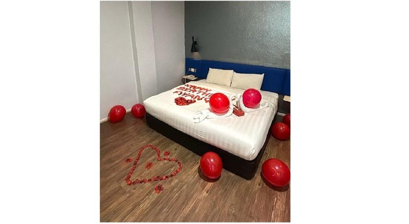 Image of Executive King Room 12