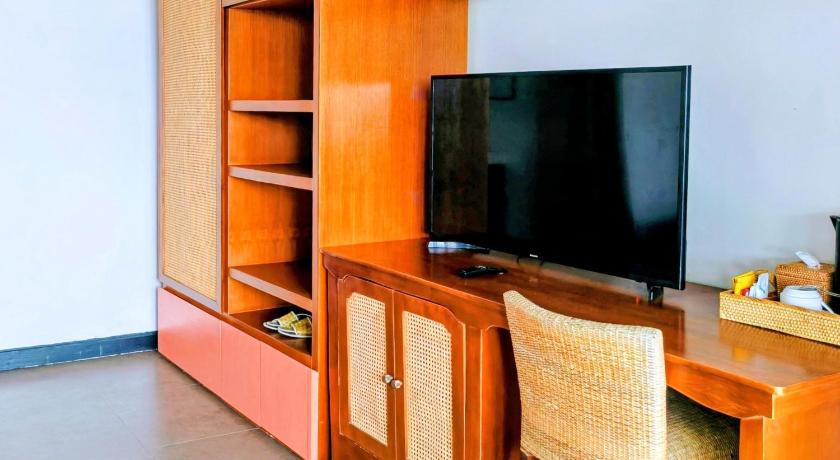 Image of Deluxe Double Room with Balcony and Sea View 15