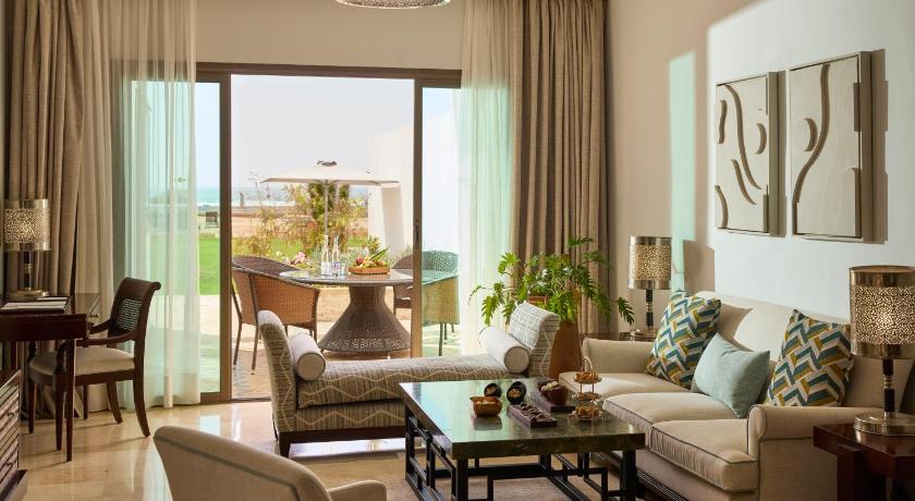 Image of Executive Villa with 2 Bedrooms, Private Heated Pool and Ocean View 0