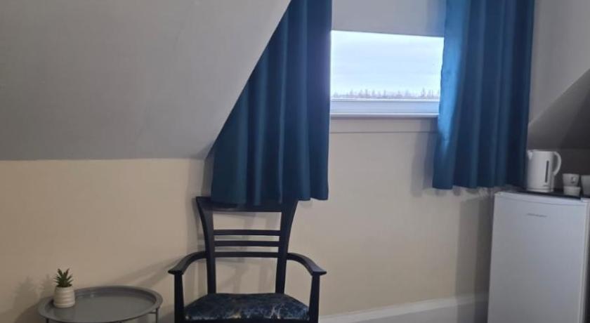 Image of Twin Room 9