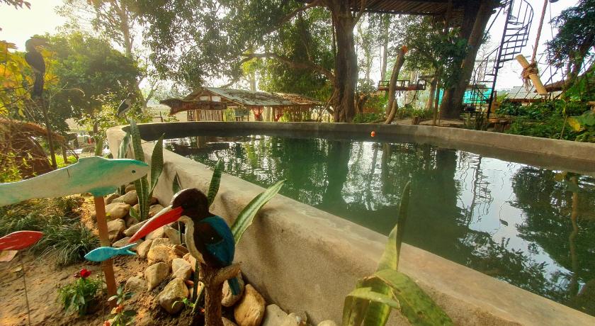 Pemsee's Tree Town - Eco Treehouse Hostel — Chitwan (3)